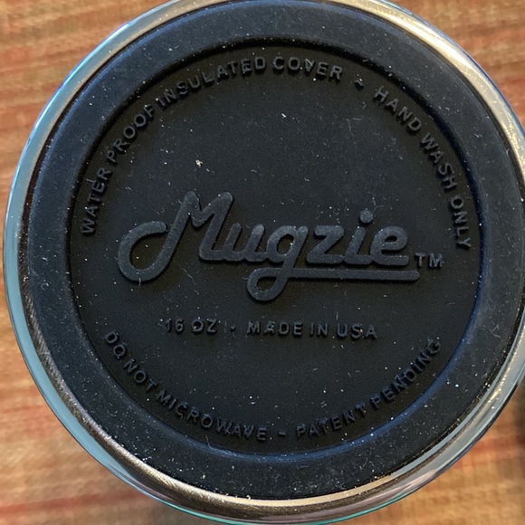 Mugzie Cocktail Shaker -New - Picture 5 of 8